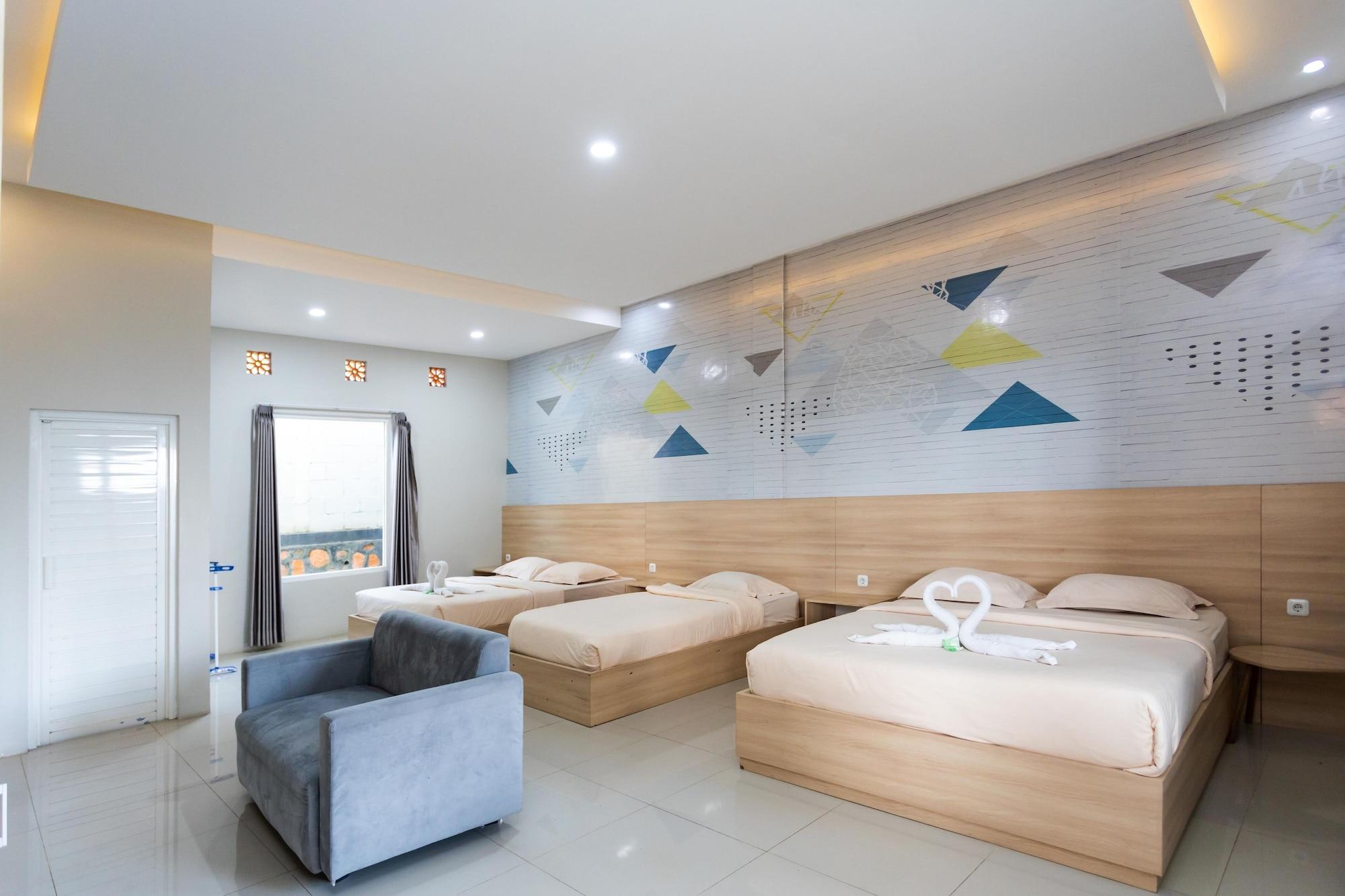 Villa Panderman Indah Batu  Buitenkant foto