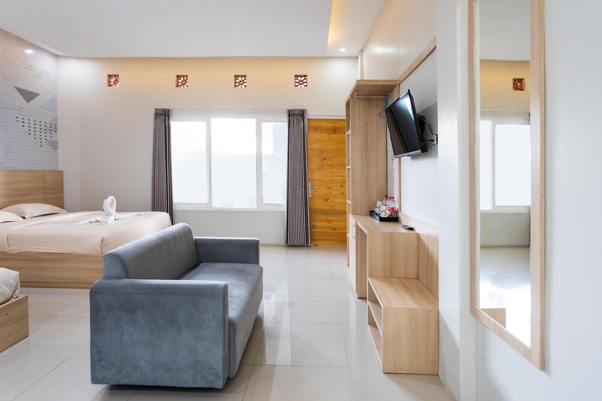 Villa Panderman Indah Batu  Buitenkant foto